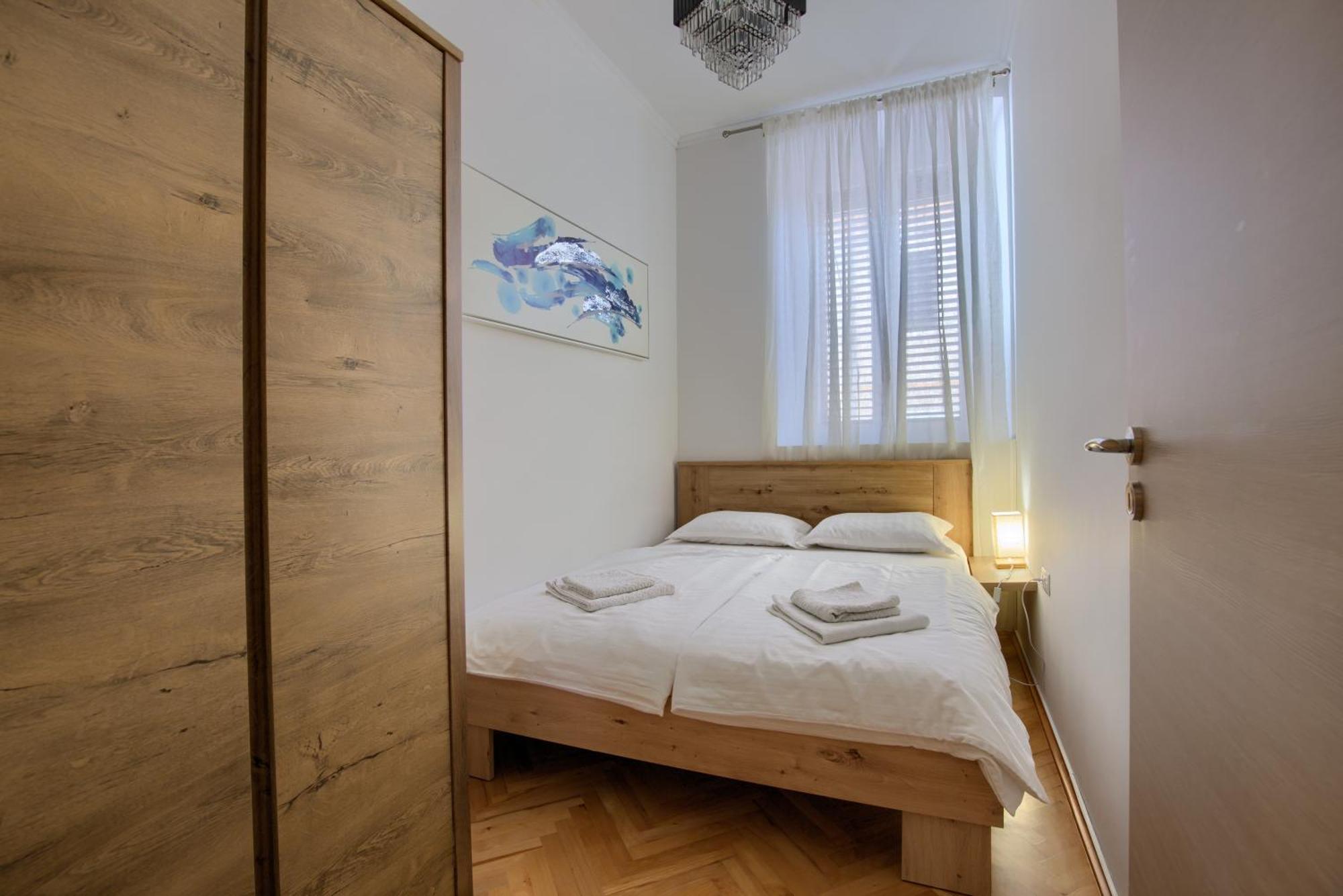 Augustus Apartment Пула Екстериор снимка